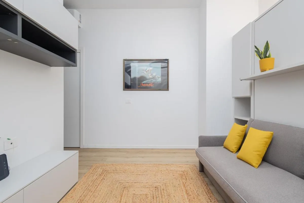 Image 4 of Living Ravizza