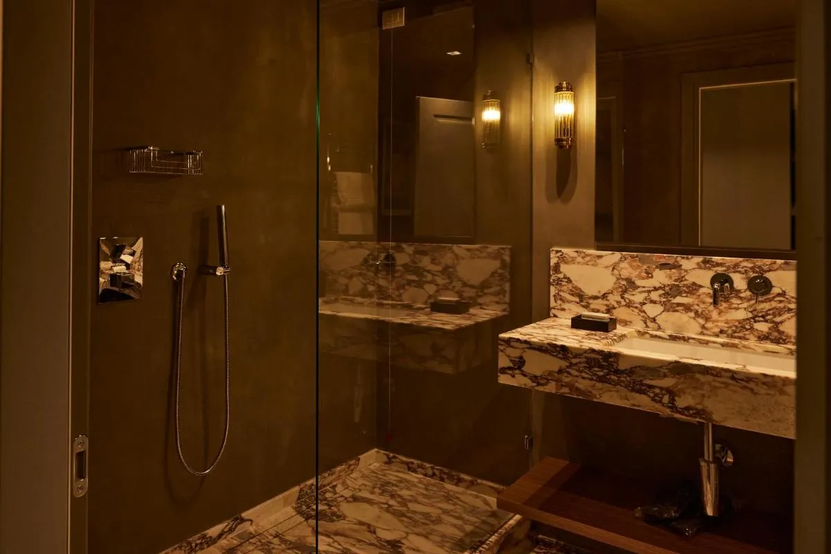Image 6 of Living Suites