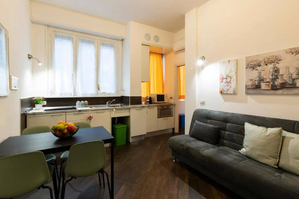 Image of Living isola