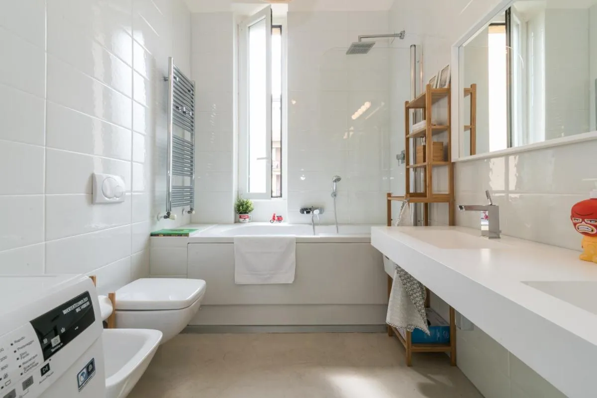 Image 2 of Lovely Cenisio Apartment