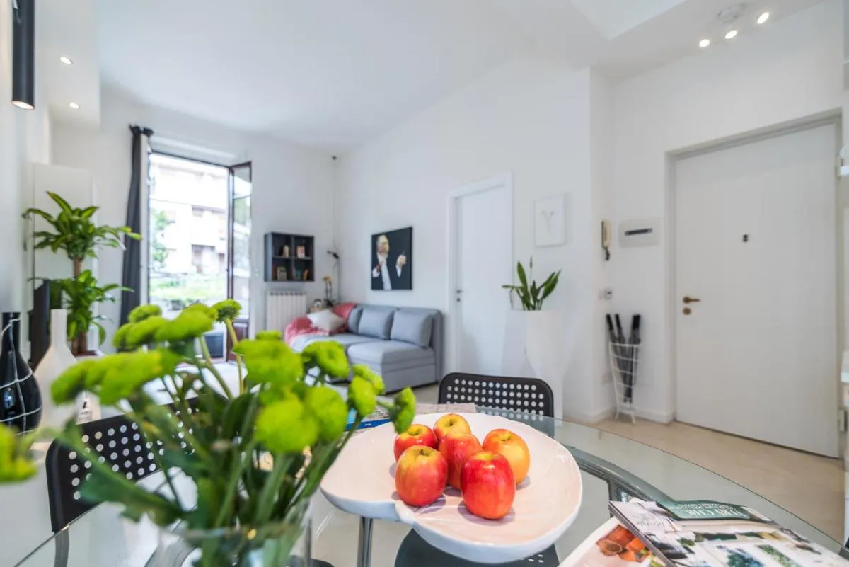 Image 3 of Lovely Cenisio Apartment