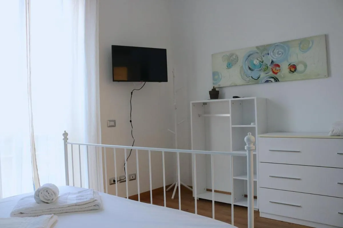 Image 1 of Lovely Navigli Studio with balcony – Via Carlo torre