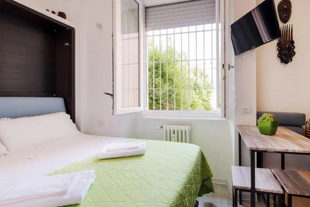 Image 6 of ℒovely & ℰlegant Studio next to Duomo/Missori