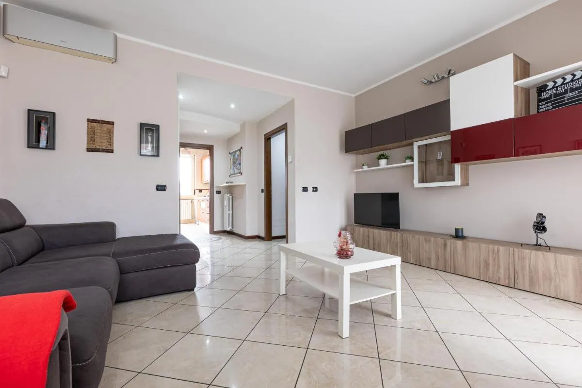 Image 4 of Lovely apartment 15m from Duomo M1