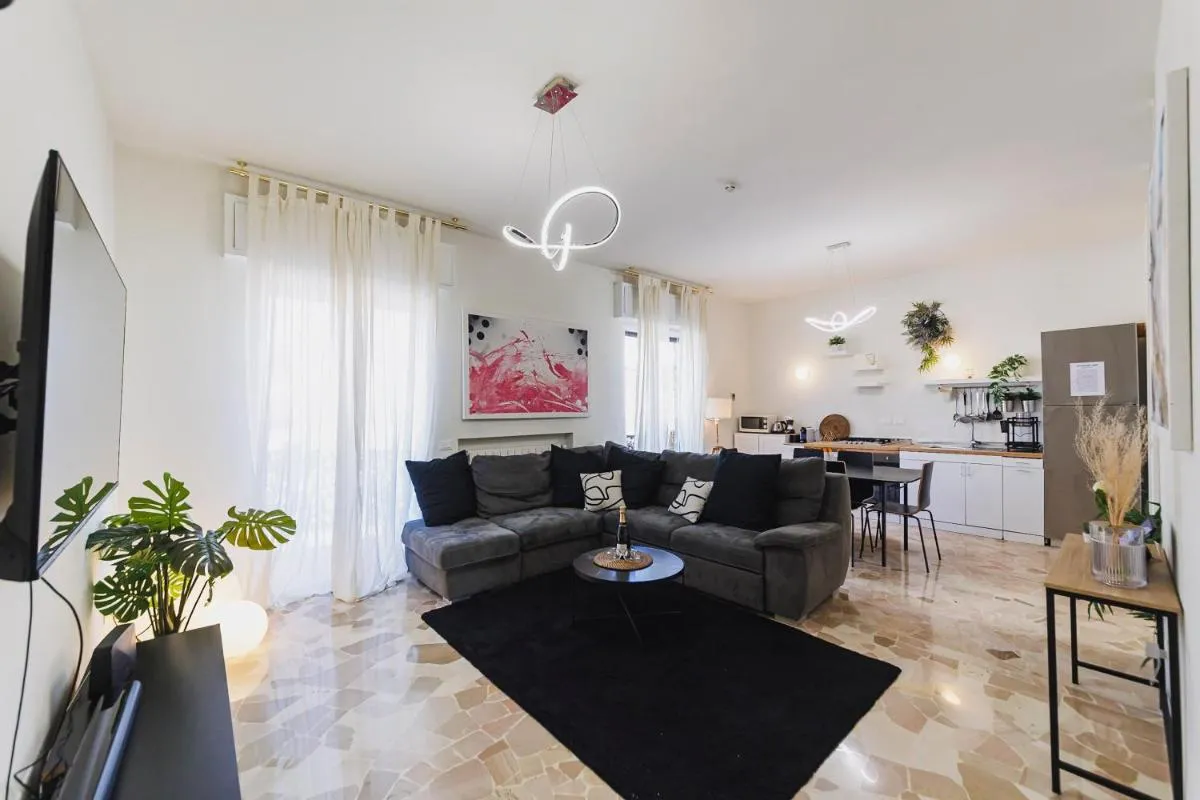 Image 4 of Luminoso apt in Porta Venezia
