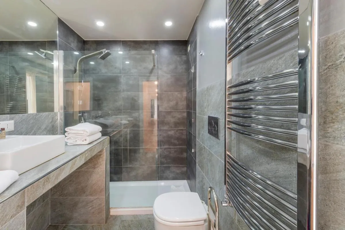 Image 2 of Luxury 3 Bedrooms Apt – B Home