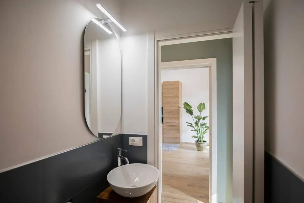 Image 2 of Luxury House Belgrande