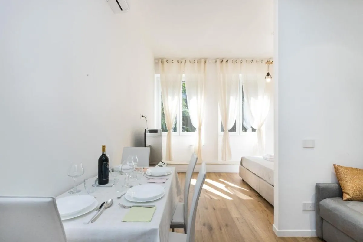 Image 2 of MagnoliaApartments – 18B Visconti Duomo
