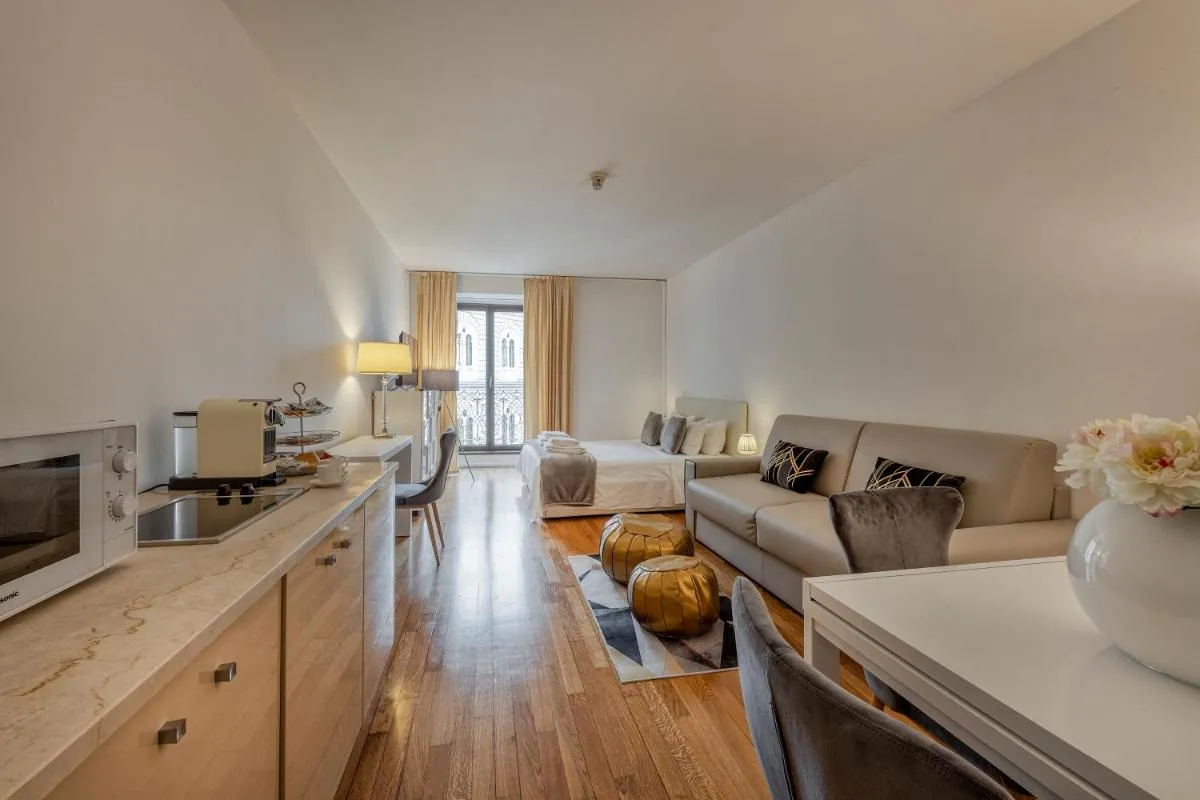 Image 3 of Milan Duomo Suites