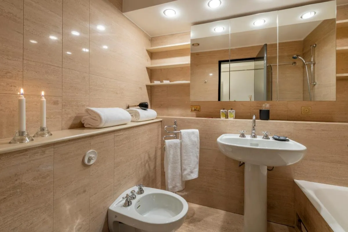 Image 6 of Milan Duomo Suites