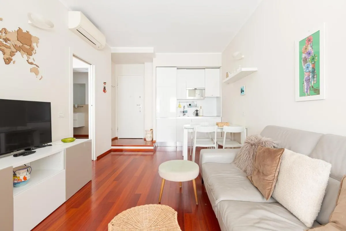Image 4 of Milano-Domodossola Balcony Apartment