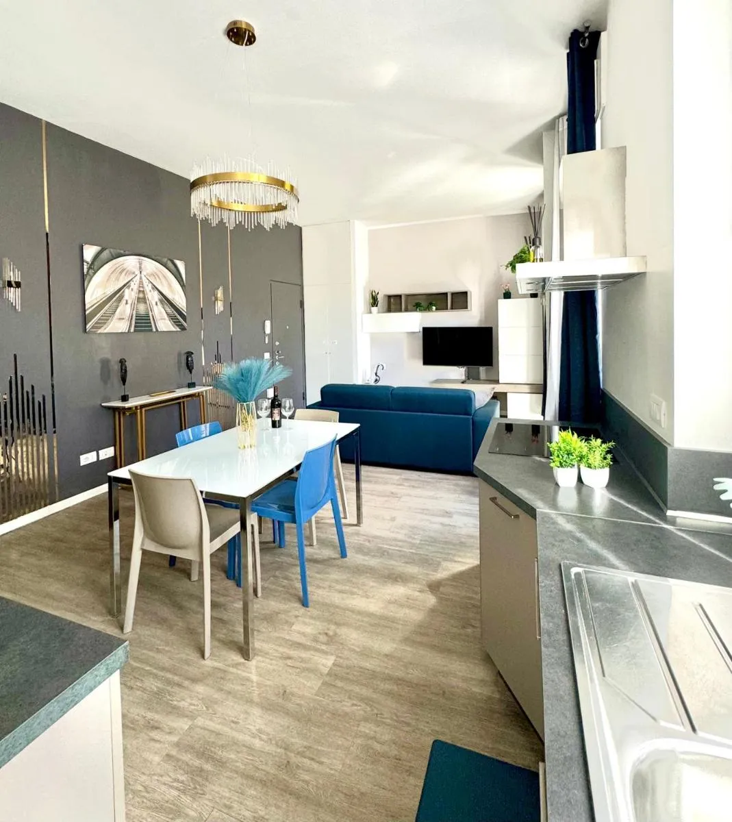 Image 4 of Milano Duomo Design Apartment