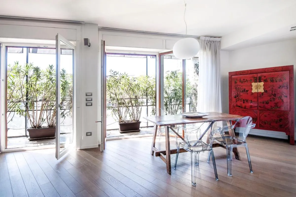 Image 5 of Milano Lush Contemporary Flat