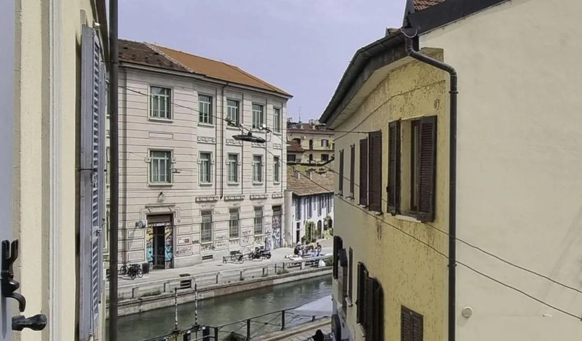 Image 4 of Milano Navigli Canal View Studio Apt