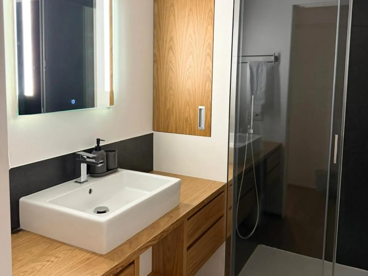 Image 6 of Modern City Centre Apartment near San Babila and Duomo