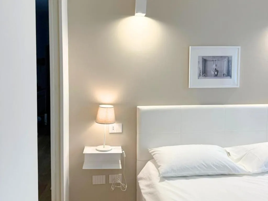 Image of Modern City Centre Apartment near San Babila and Duomo