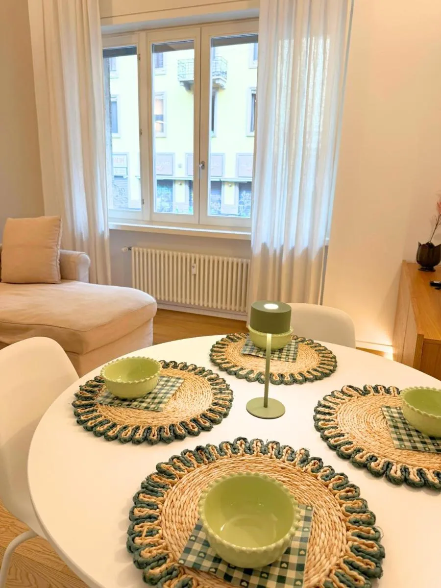 Image 3 of Modern City Centre Apartment near San Babila and Duomo
