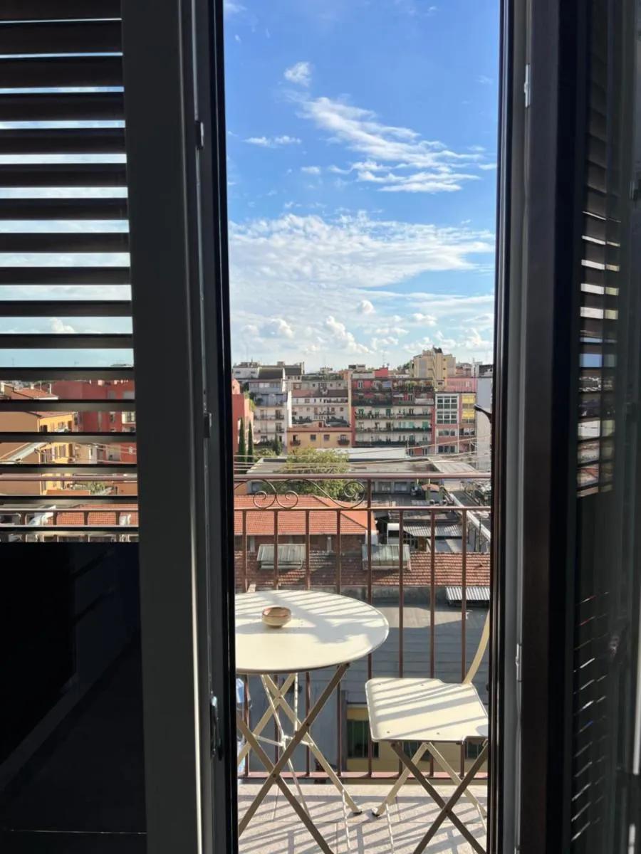 Image 1 of Modern apartment – strategic position for Duomo, Linate and Central station in 20 minutes