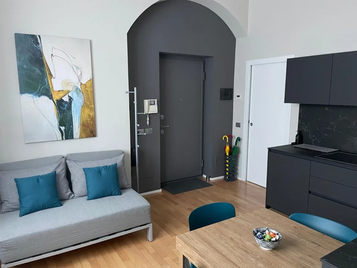 Image 4 of Modern flat Historical Center Colonne San Lorenzo Navigli