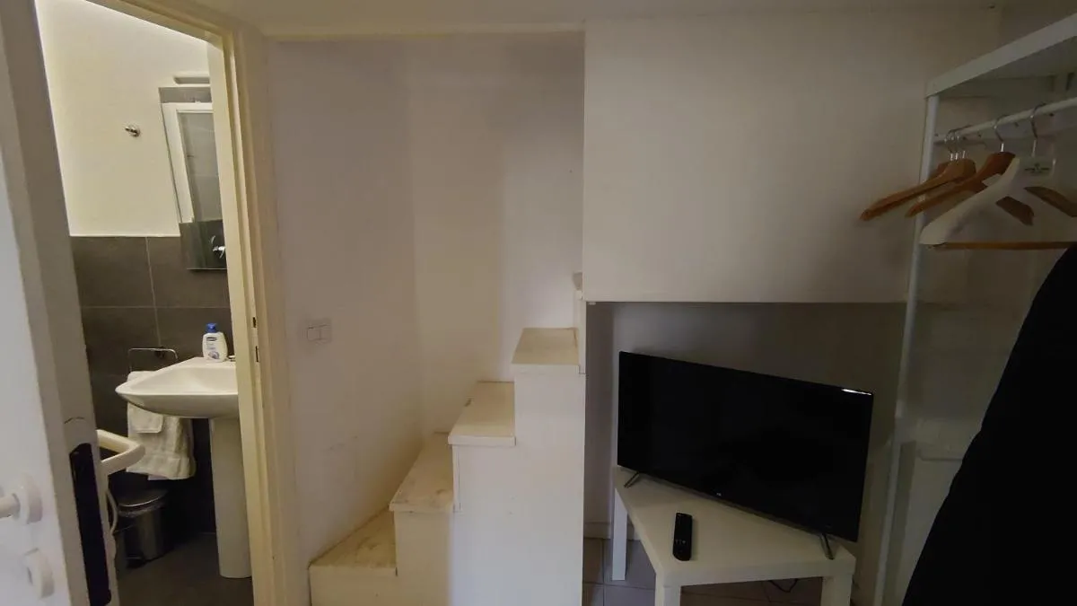 Image 2 of Monolocale sui Navigli 400 mt MM2 Porta Genova – Ticinese