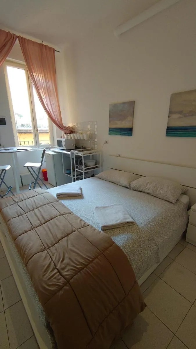 Image 1 of Monolocale sui Navigli 400 mt MM2 Porta Genova – Ticinese