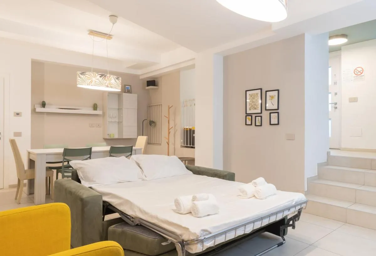 Image 1 of Monumentale M5 APT – 6 ospiti & famiglie con 2 bagni e suite