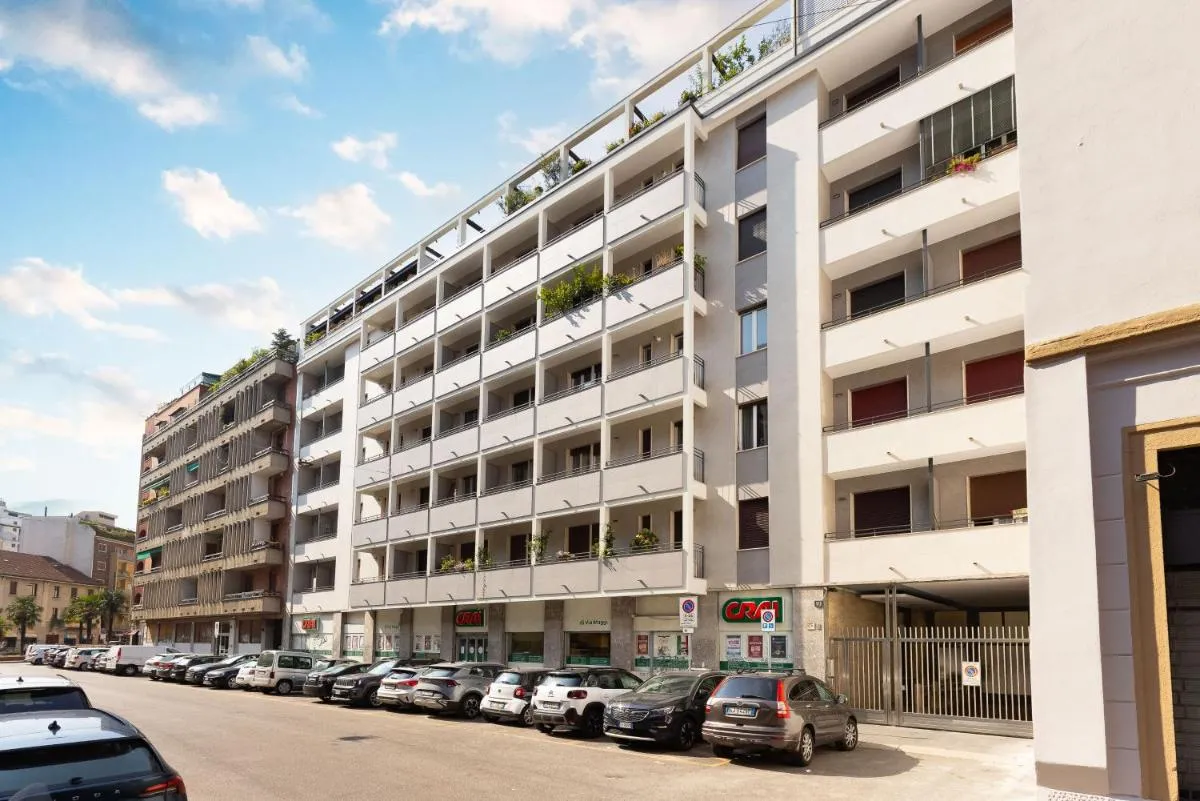 Image 4 of Moscova Design Home