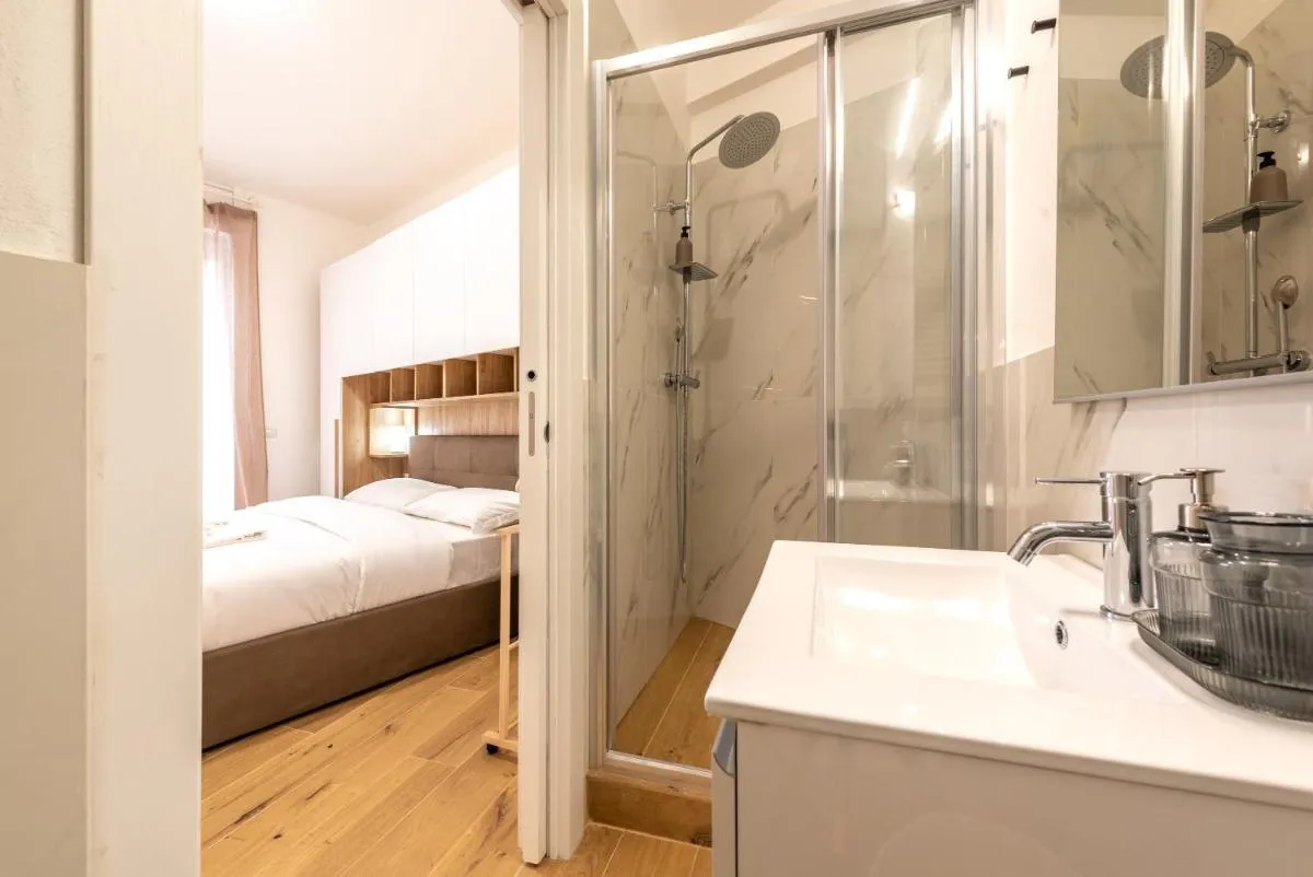 Image 2 of Navigli 2-Bedroom and Sofa Bed Home
