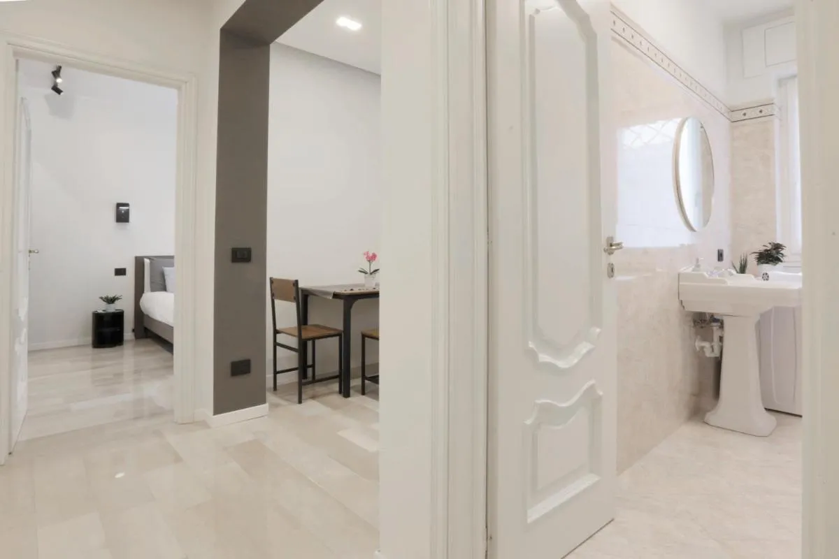 Image 2 of [New Modern Flat] 10 minutes walk from Central Station