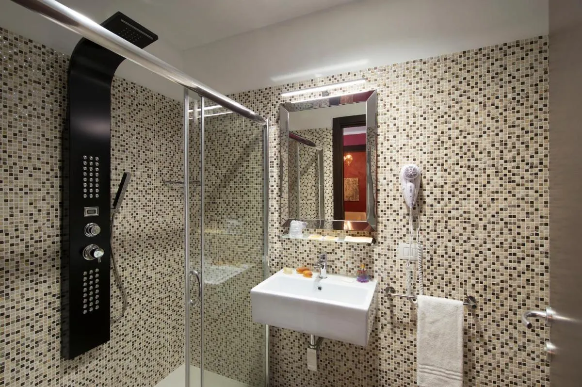 Image 2 of Oasi Village Hotel
