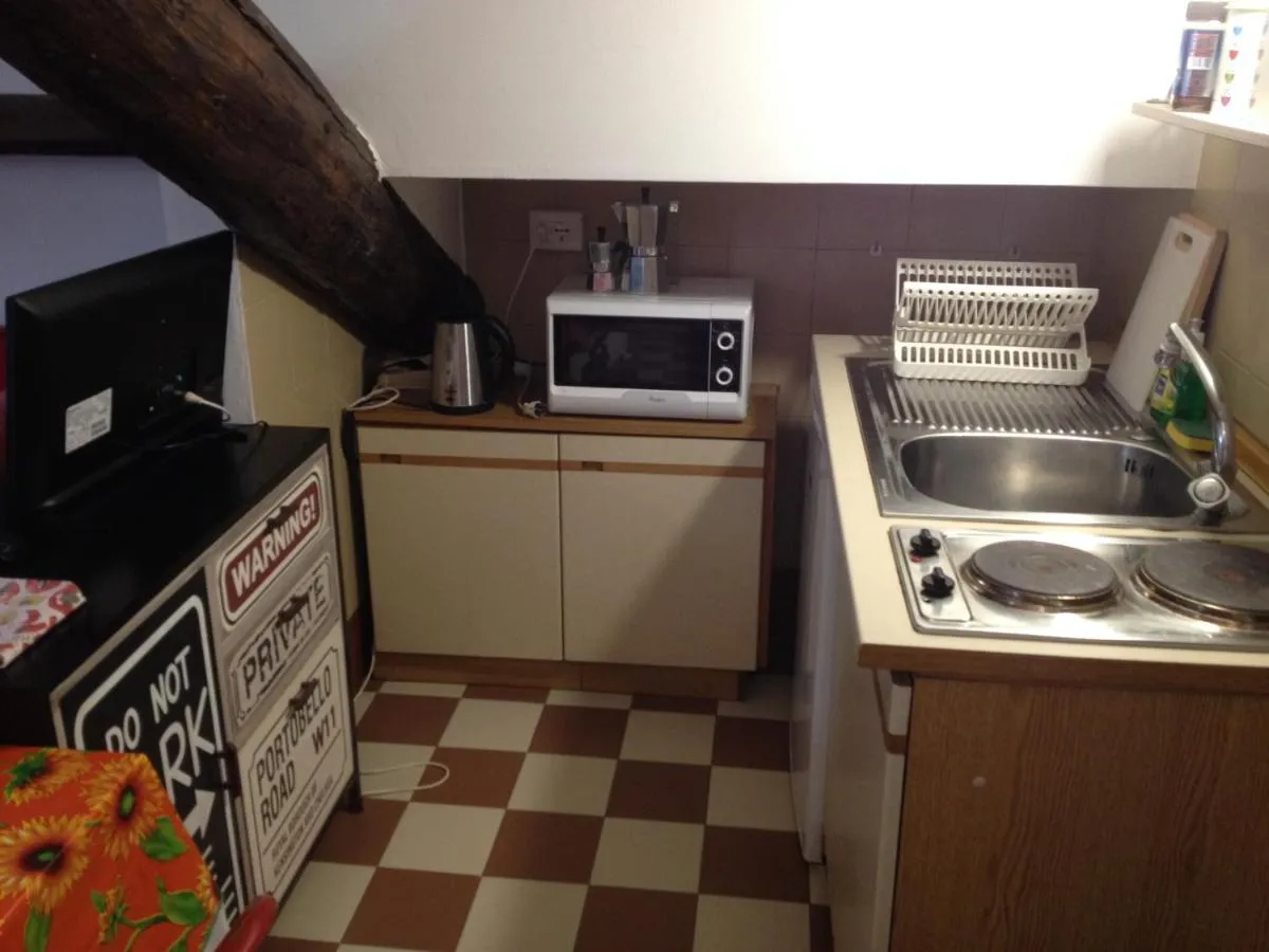Image 2 of Olona Place 2