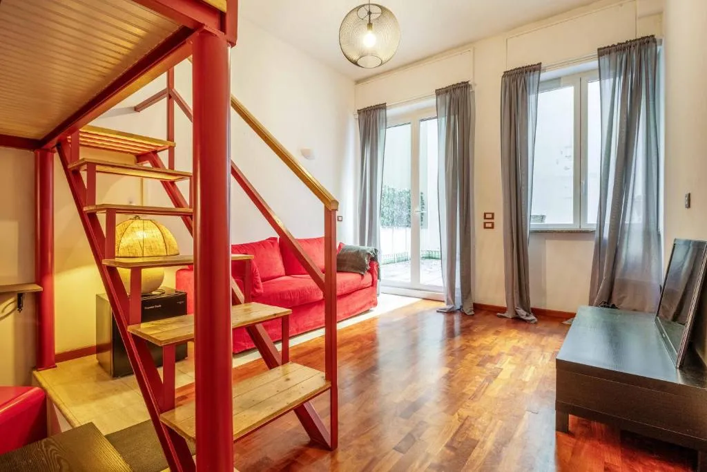Image of One bedroom apartment with terrace near Duomo