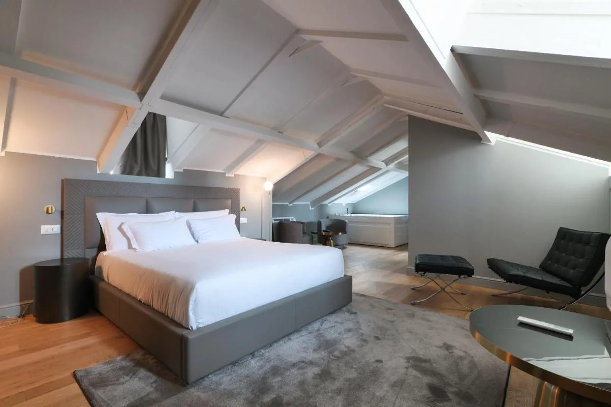 Image 1 of PRESTIGE BOUTIQUE APARTHOTEL – Piazza Duomo View