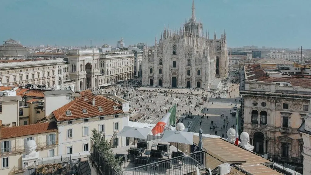 Image of PRESTIGE BOUTIQUE APARTHOTEL – Piazza Duomo View