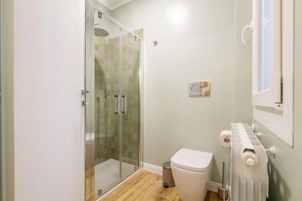 Image 2 of Petite Suite – Design & Comfort