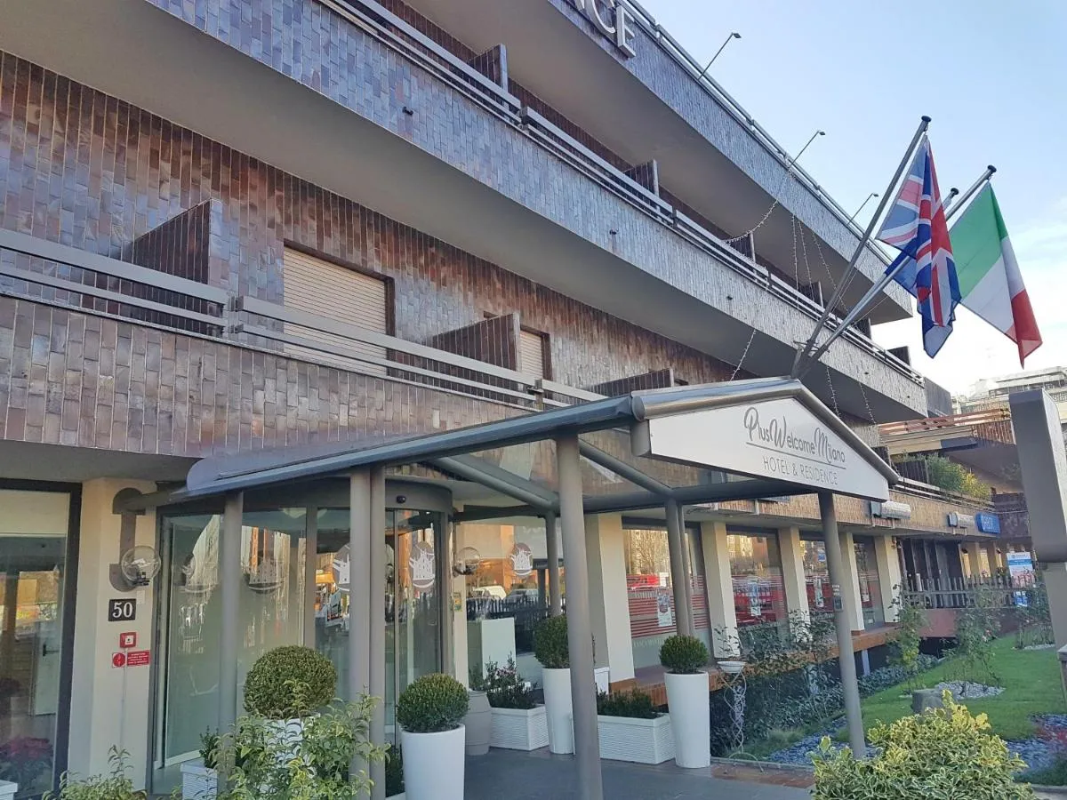 Image 3 of Plus Welcome Milano