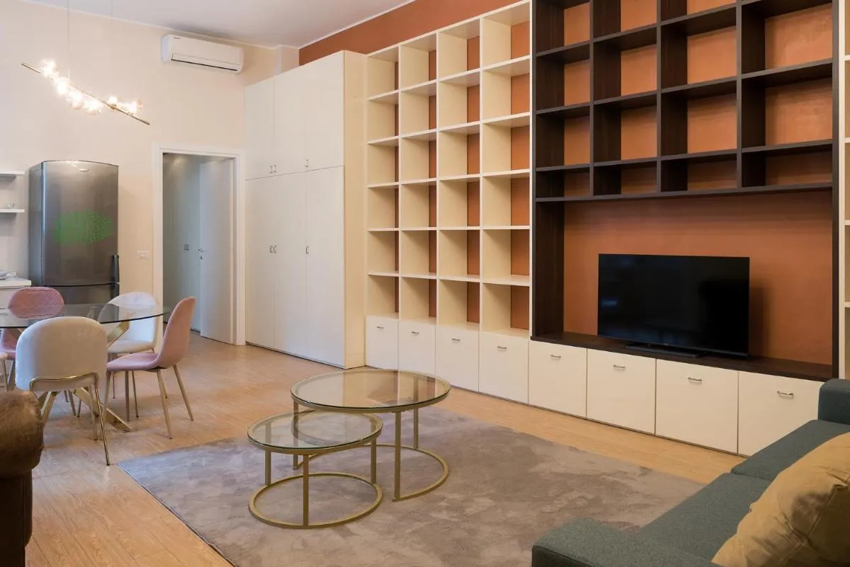 Image 4 of Porta Romana Exclusive Apartment – City Center – M3