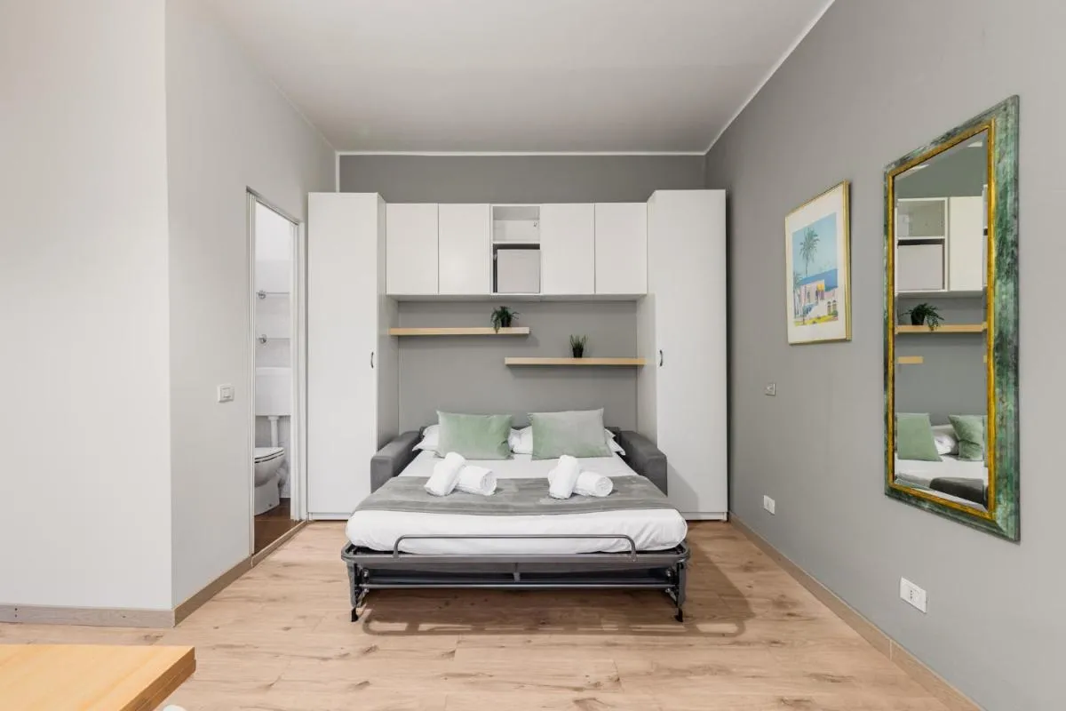 Image 6 of Porta Venezia – Grey studio – WiFi Netflix