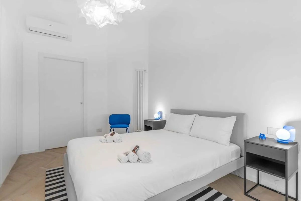 Image 6 of Premium Modern Apartment University