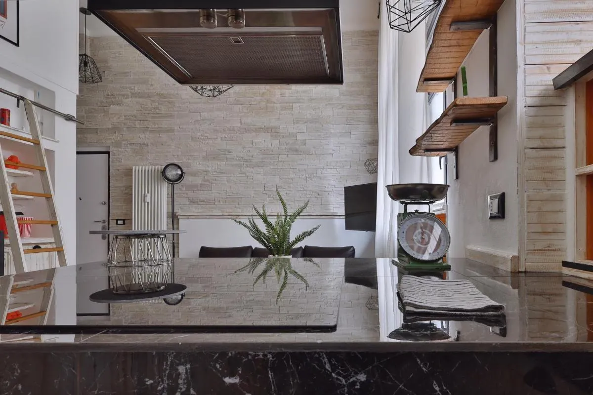 Image 2 of Quiet House Milano in Navigli Sleeps 4
