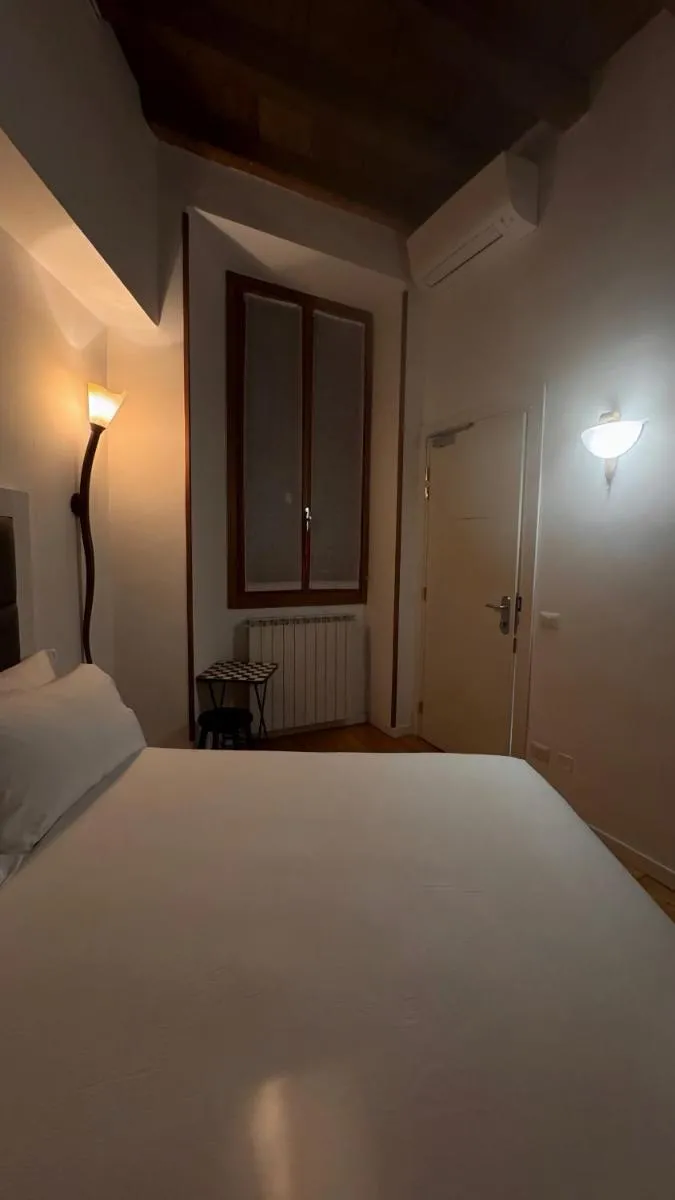 Image 5 of ROOM (boutique room)