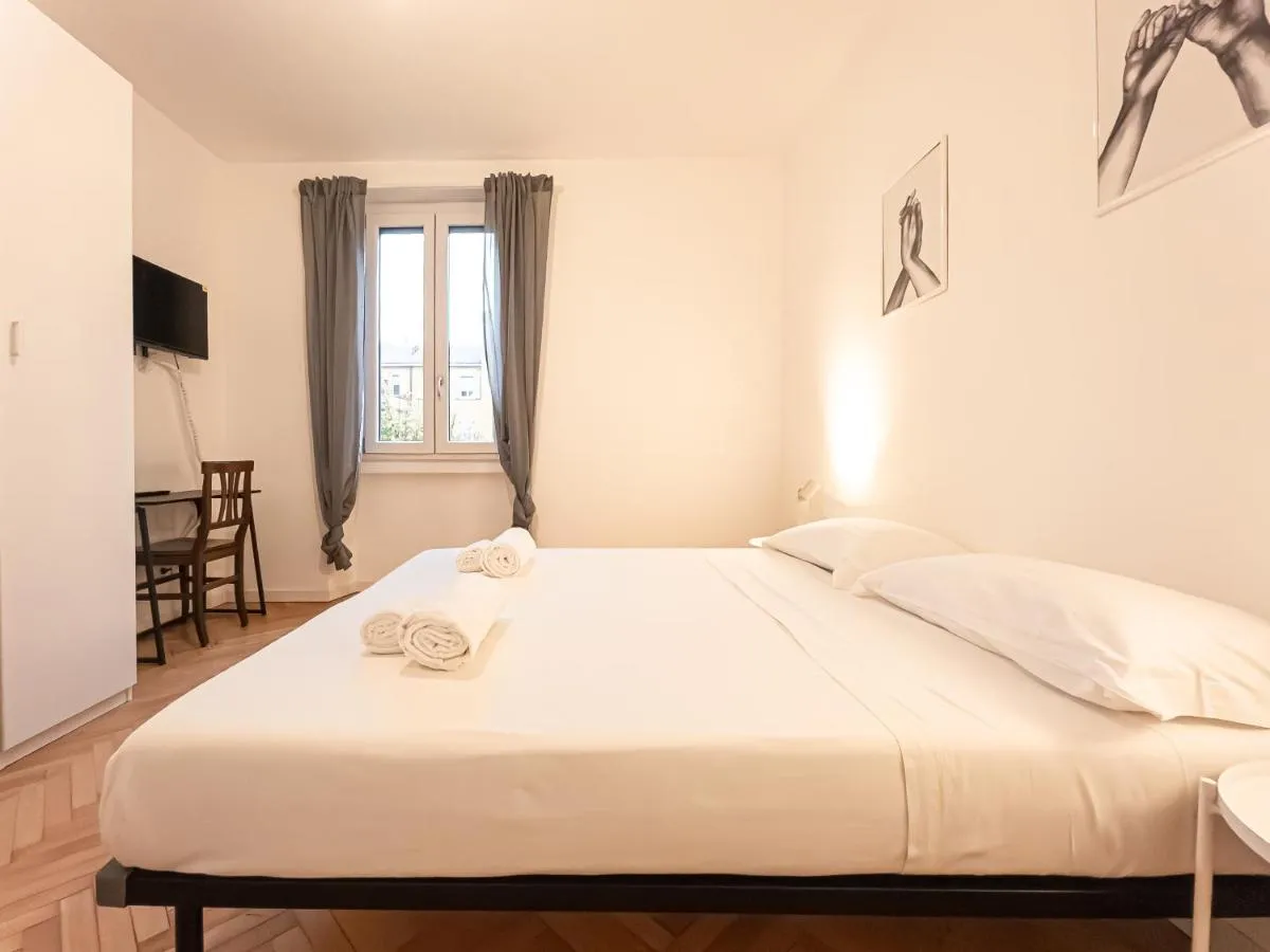 Image 2 of RRRapido Sant’ Ambrogio Suites and Rooms – Via Olona