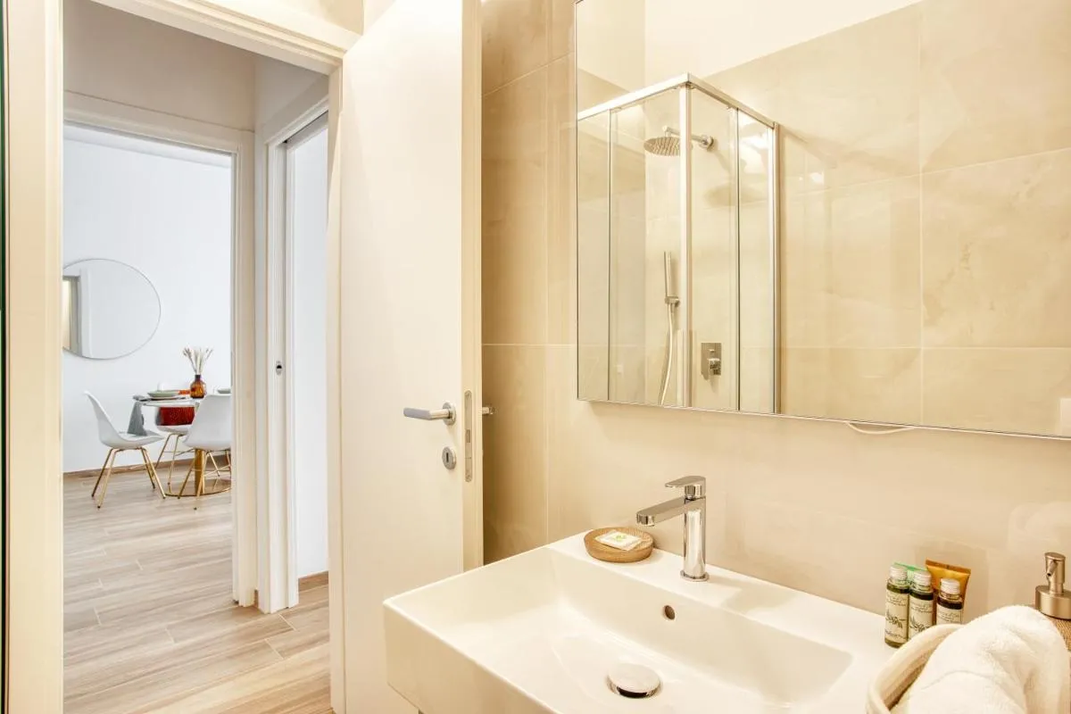 Image 2 of Relais Milano Suite 1