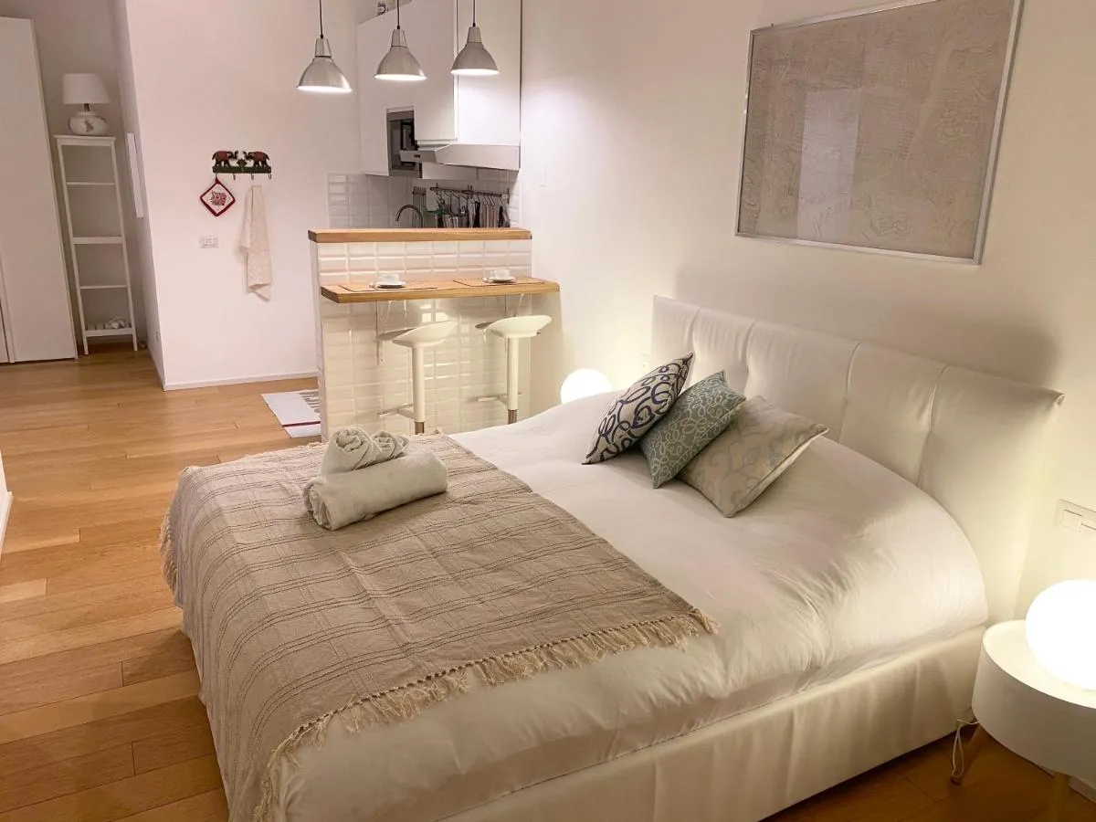 Image 1 of Repubblica One Room Apartment