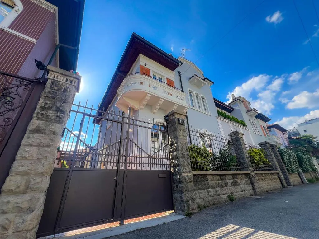 Image of RossoVino Milano Boutique