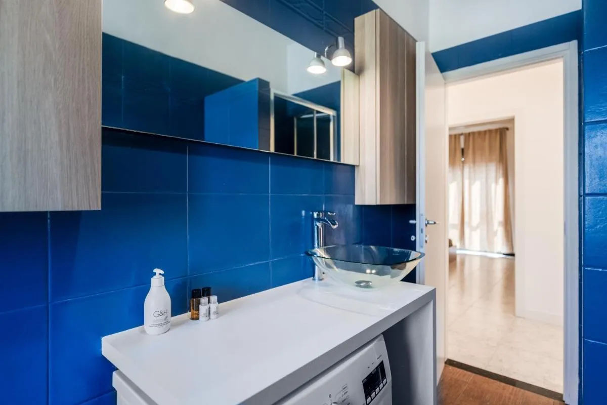 Image 2 of SMART SUITE MILANO NEAR METRO