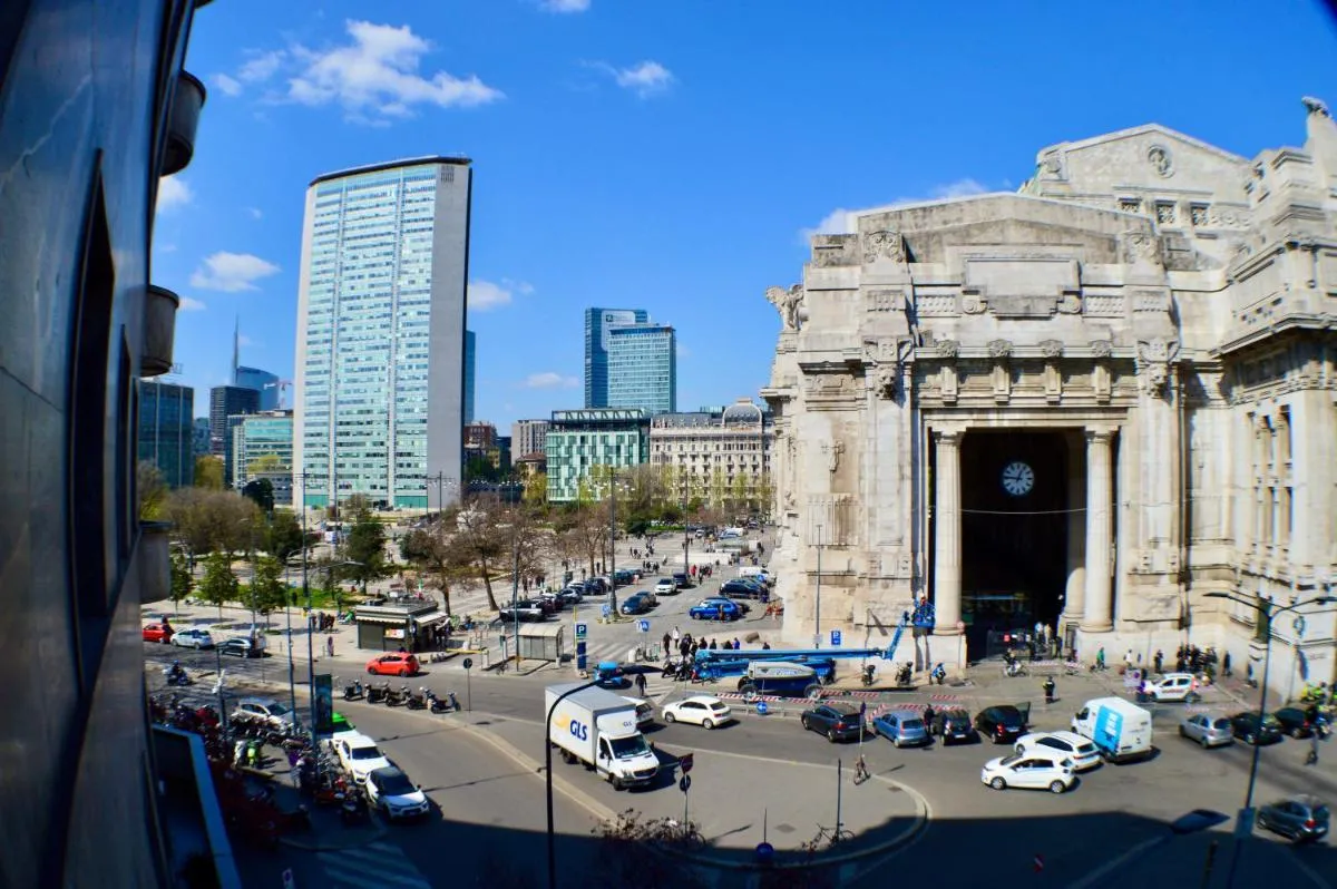 Image 5 of Savoia Central Milan