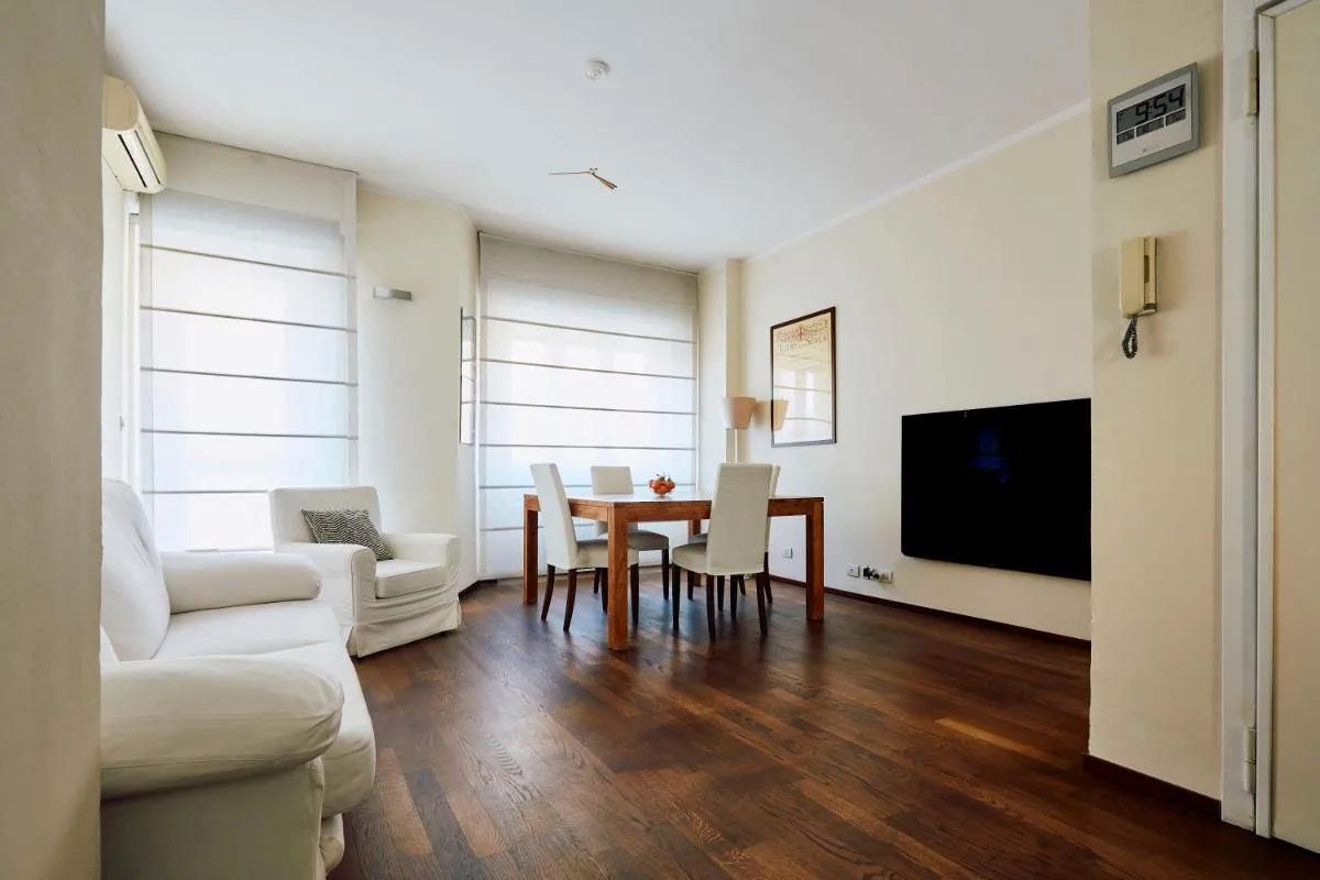 Image 4 of Savona Corner Apartment