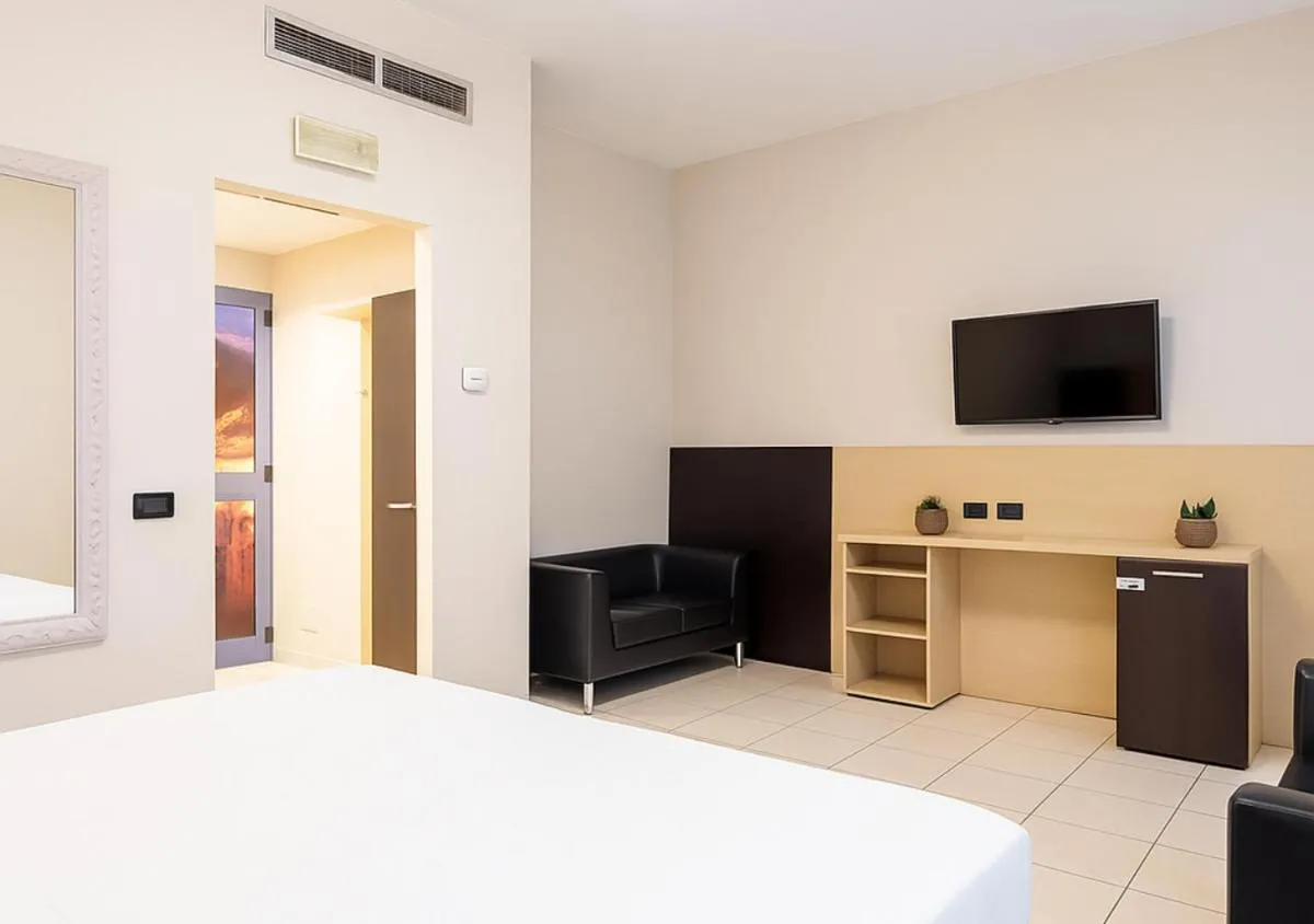 Image 4 of Sechi Hotel Milano with parking