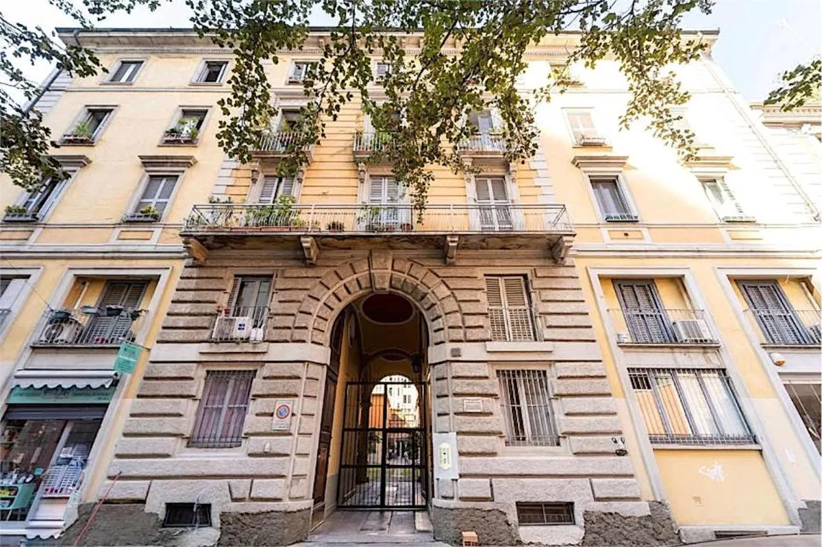 Image 1 of Soggiorno Isola Milano